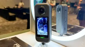 Akaso 360 vs Panasonic Lumix S1 II Review: Performance, Price, and Verdict